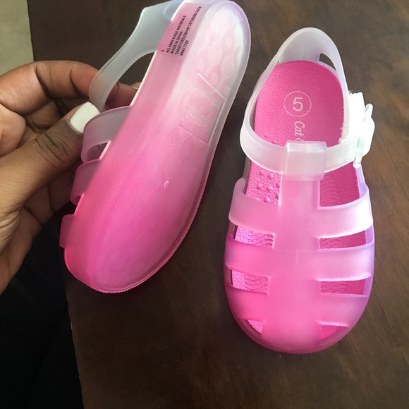 NEW/NEVER WORN‼️ Toddler Sandals - Picture 2 of 3